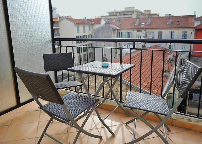 فندق Esprit D'azur 3*