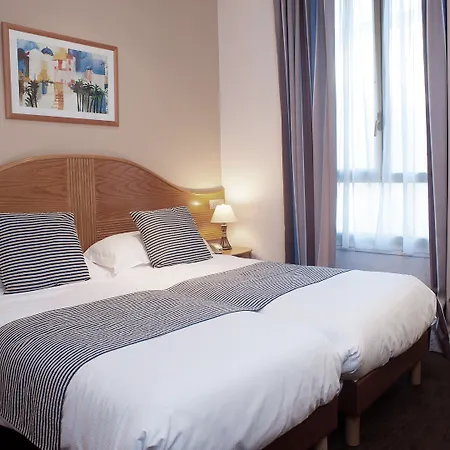 Esprit D'azur Отель