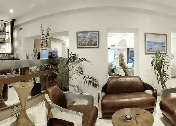 エスプリ ダジュール ホテル 3*