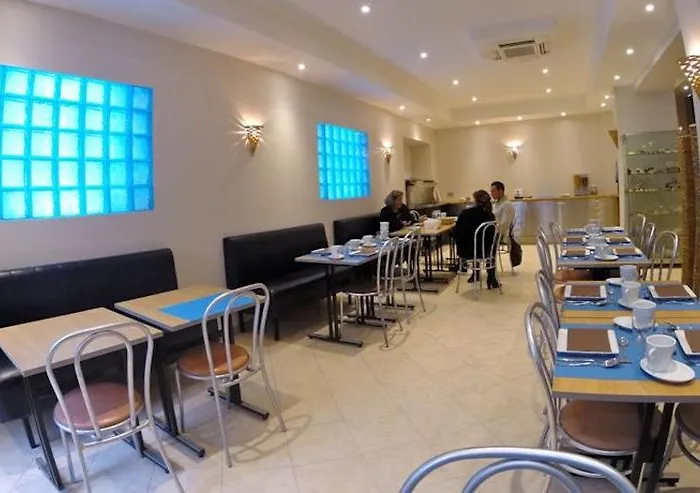 ホテル エスプリ ダジュール 3*